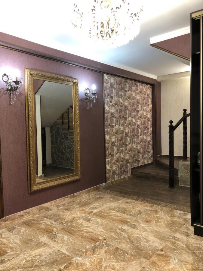 Гостевой Дом Siella Hotel Sukhumi Esterno foto
