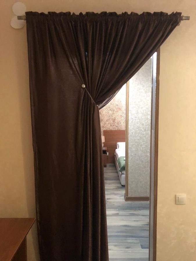 Гостевой Дом Siella Hotel Sukhumi Esterno foto