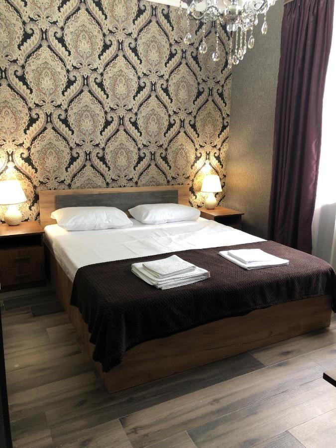 Гостевой Дом Siella Hotel Sukhumi Esterno foto